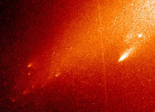 Fragments of Comet Linear photographed by the Hubble Space Telescope