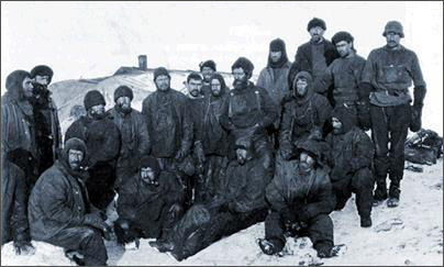 Sir Ernest Shakelton and crew